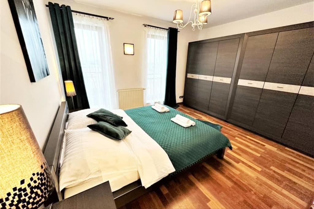 Exclusive Penthouse Near Citycenter 120M2 +Netflix Krakau Exterior foto